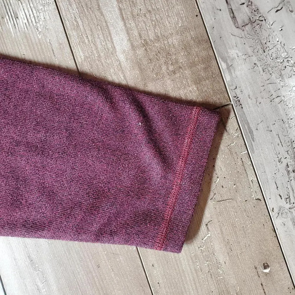 NWT Tommy Bahama Bayview Logo Knit Crewneck Sweater Dark Red Size Large - Picture 15 of 15